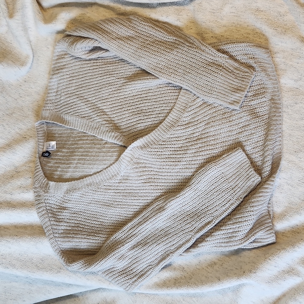 Womens gray sweater size small from H&M